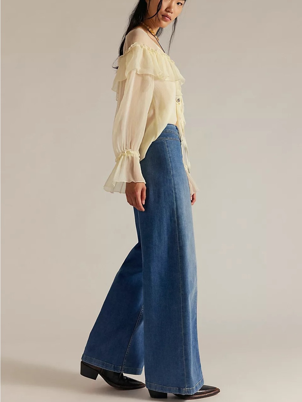 We The Free Wide-Leg Mid Blue Denim Jeans - Picture 2 of 7